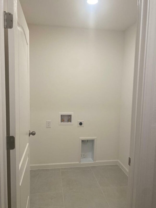 Building Photo - 3226 Penny Cove Dr Rental