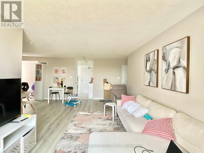 Photo - 1470 Midland Ave Unité 1802