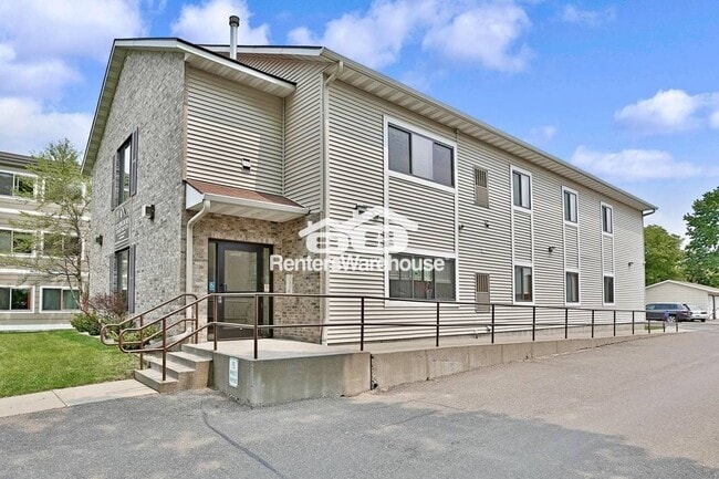 Photo - 918 17th Ave SE