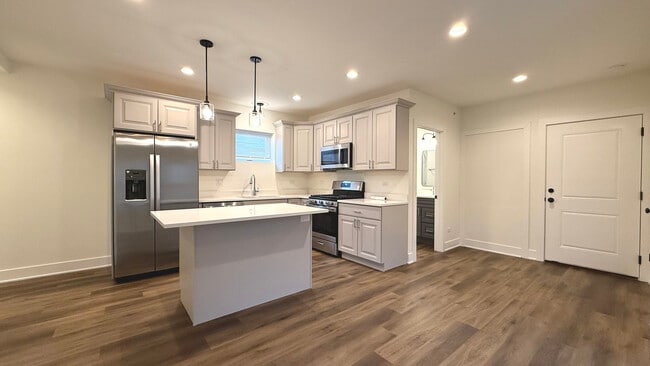 Photo - 114 Stephen St