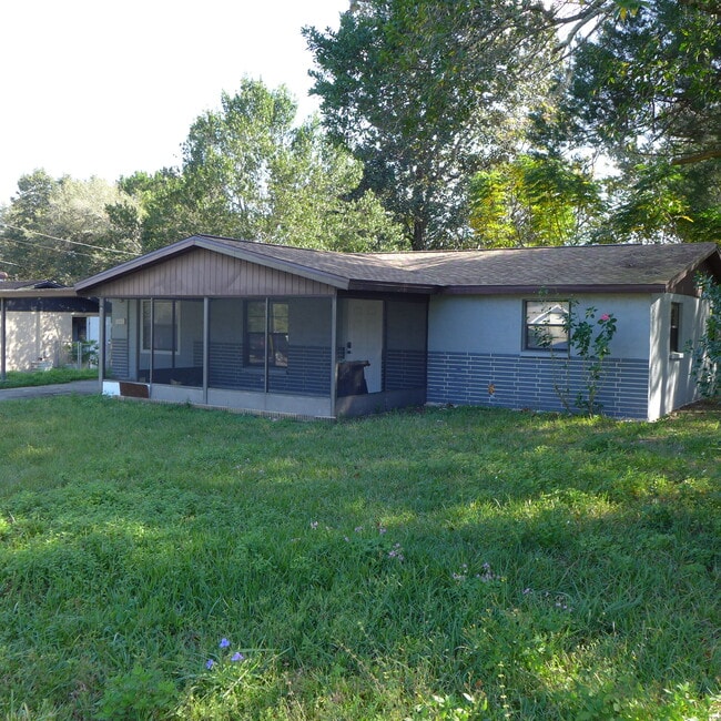 Building Photo - 26412 Rolling Acres Dr