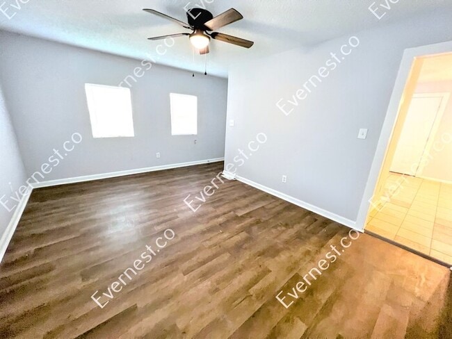 Photo - 8134 Douglas Ave