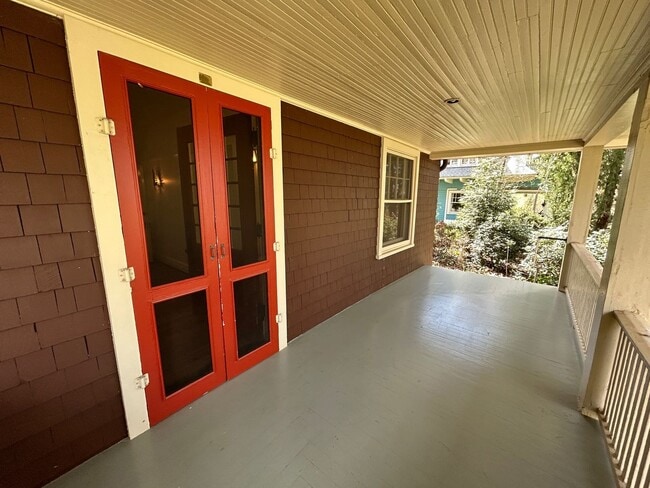 Photo - North AVL -  Renovated Arts & Crafts Cottage