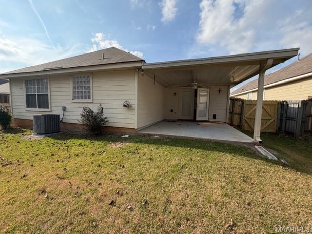 Photo - 1684 Hawthorne Ln