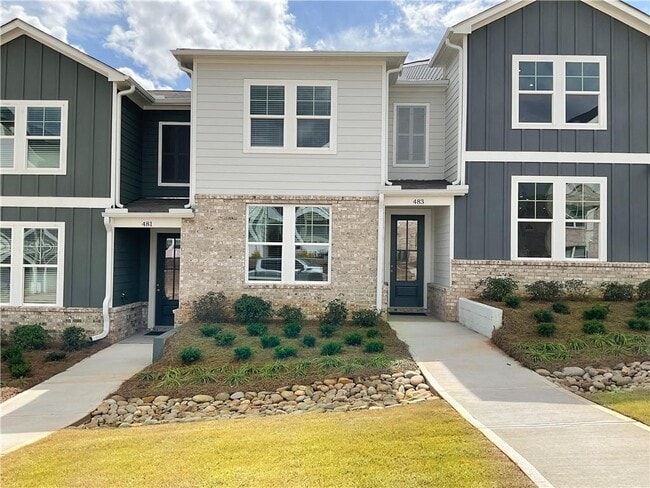 Photo - 483 Crown Dr