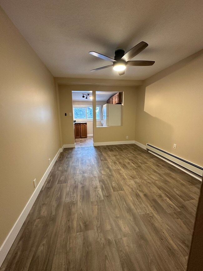 Photo - 2168 Rae St Unit 2