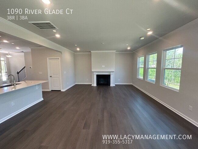Photo - 1090 River Glade Ct House