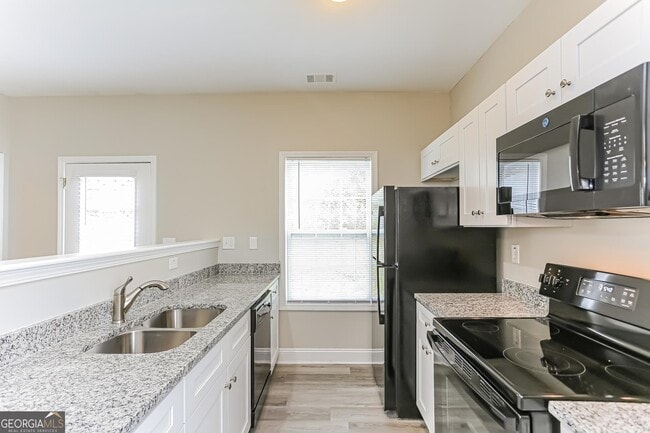 Photo - 298 Delevan St SW