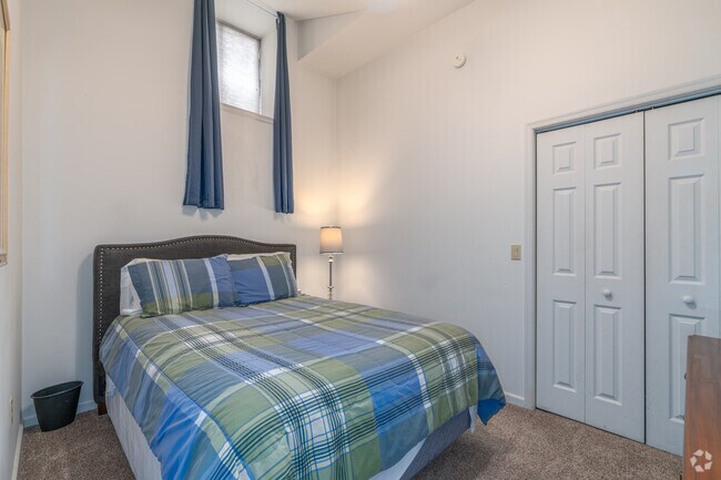 1BR, 1BA - 850SF - Kitchen