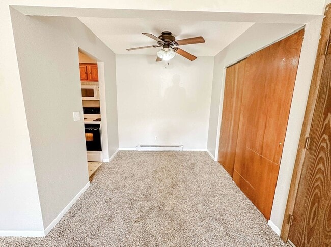 Photo - 6730 Hill Ave