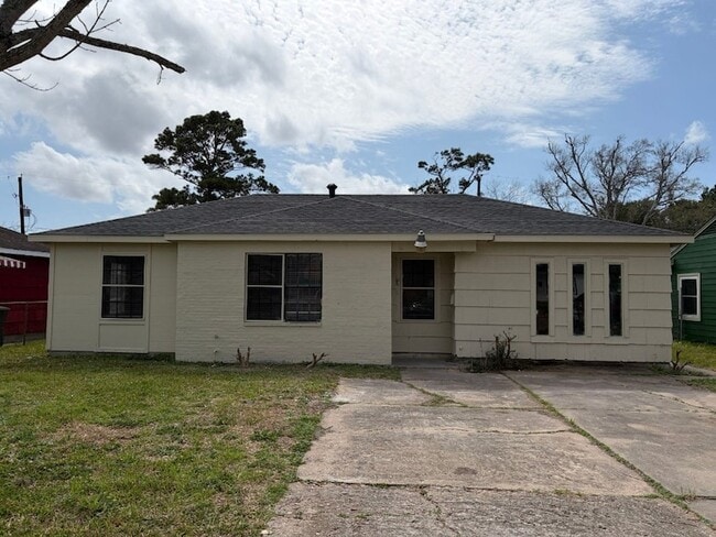 Photo - 5530 Lakefield Dr