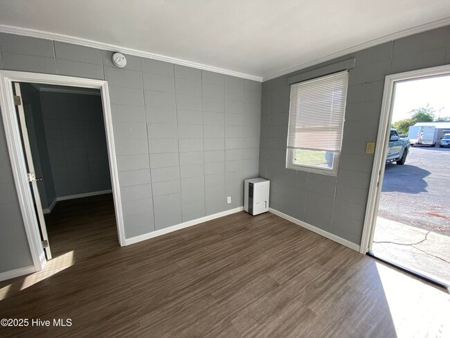 Photo - 111 Morton St Unit 8