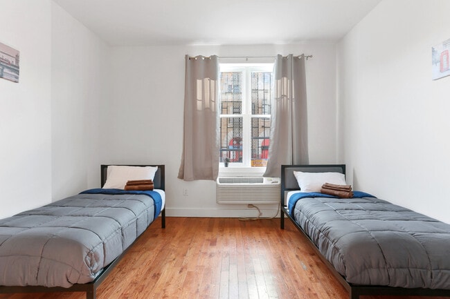 Shared/Private Rooms in Modern Co-Living Apt