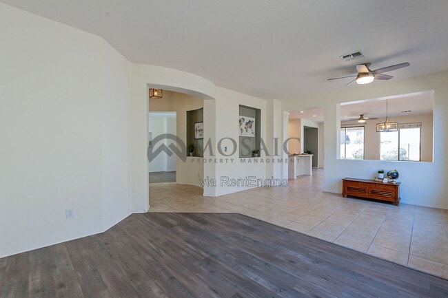 Photo - 39718 N Rolling Green Way
