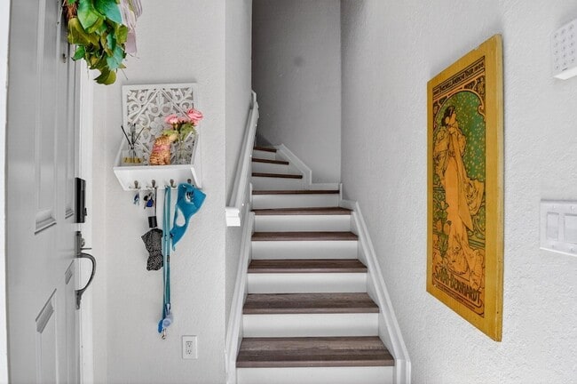 Photo - 3271 Laurel Ridge Cir