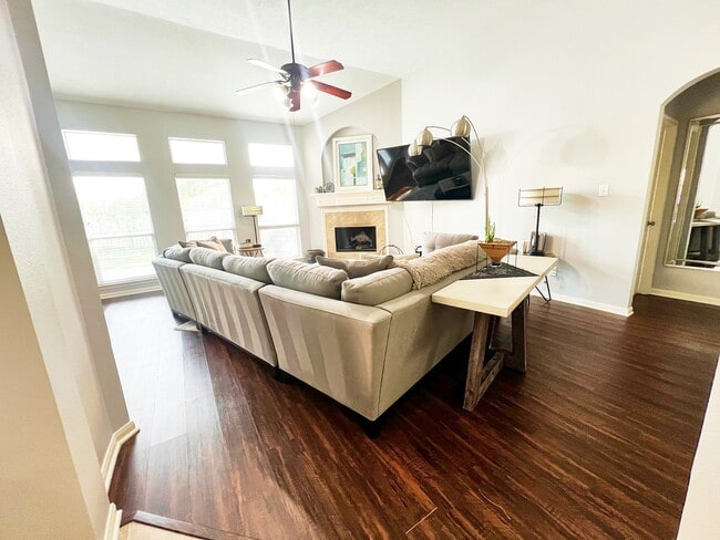 Photo - 7427 Parkcross Pl