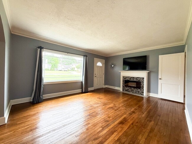 Photo - 2515 Camille Dr