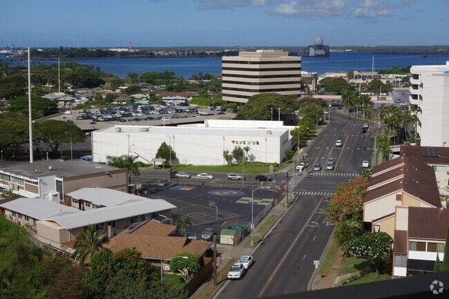Building Photo - 2 BD / 2 BA Apartment in Aiea!