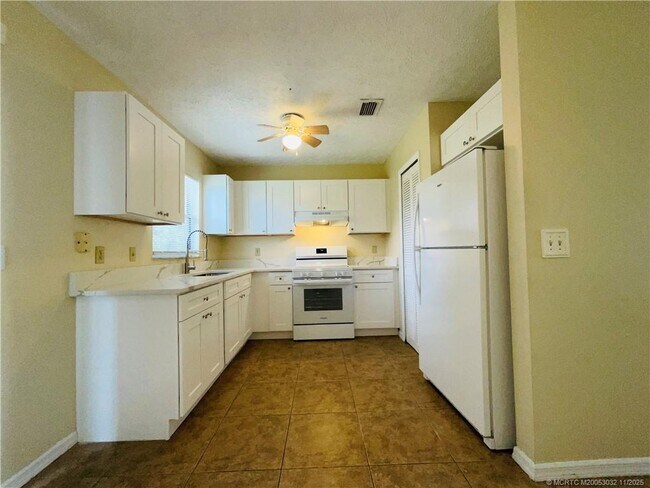 Photo - 2010 SW Beauregard St Casa