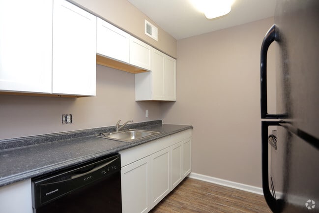 1BR - Kitchen