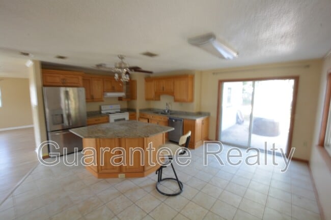 Photo - 541 Carey Pl