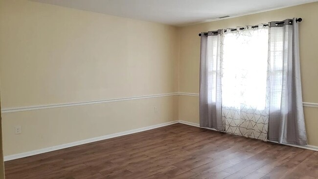 Photo - 17 Fieldstone Dr
