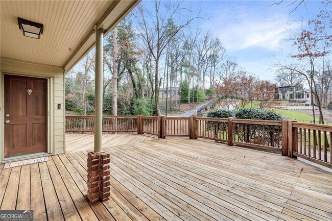 Photo - 155 Worth Dr NW