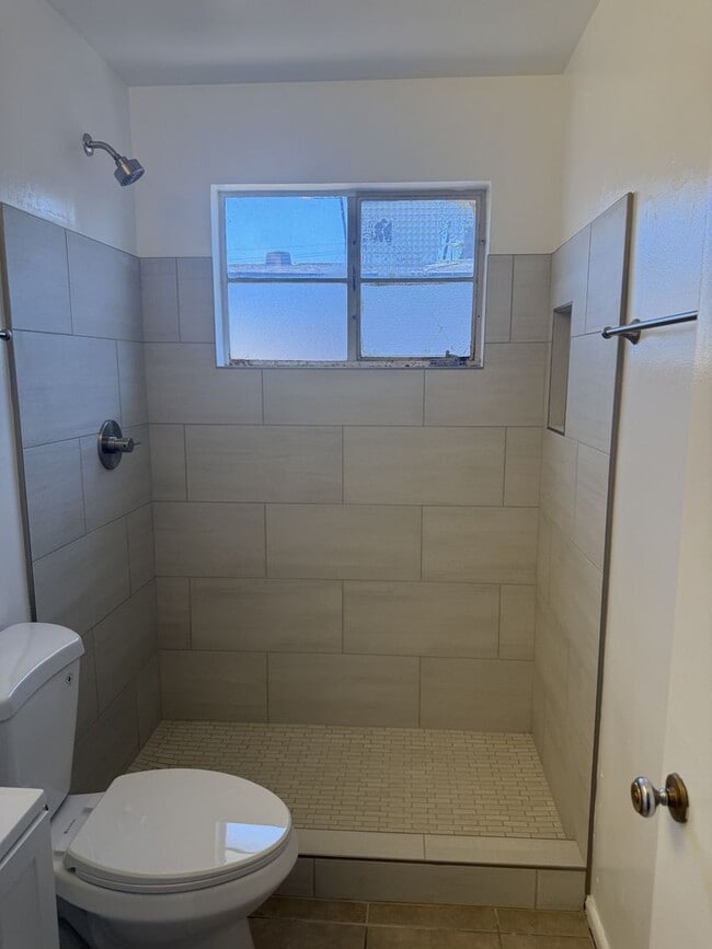 Photo - 1 bedroom, 1 bath