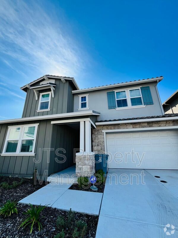 Building Photo - 4070 Monterey Grv Rental