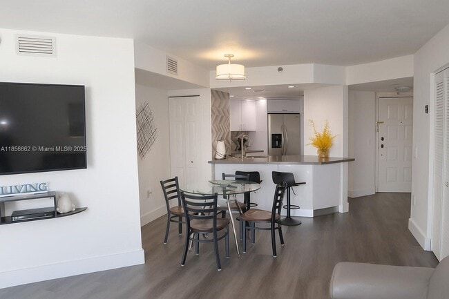 Photo - 5880 Collins Ave Unit 703