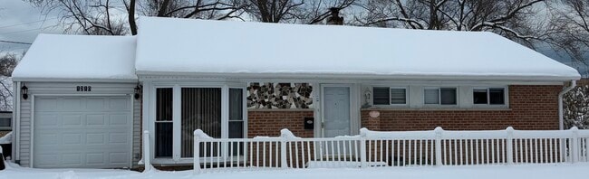 Building Photo - 1210 Dell Rd