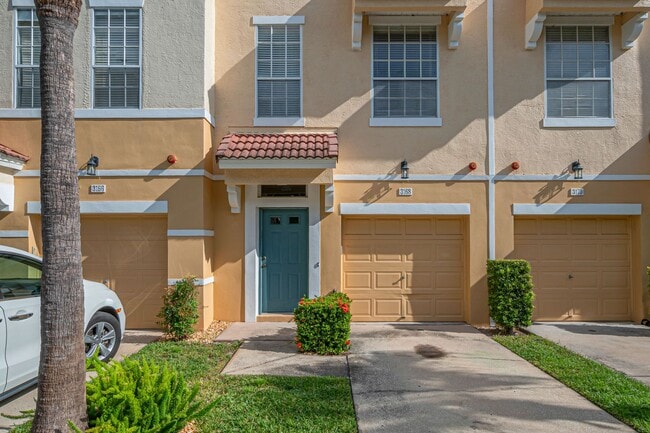 Photo - 3 Bed 2, Full Bath, 2 Half Bath, 1 Car Garage Townhome near MacDill AFB