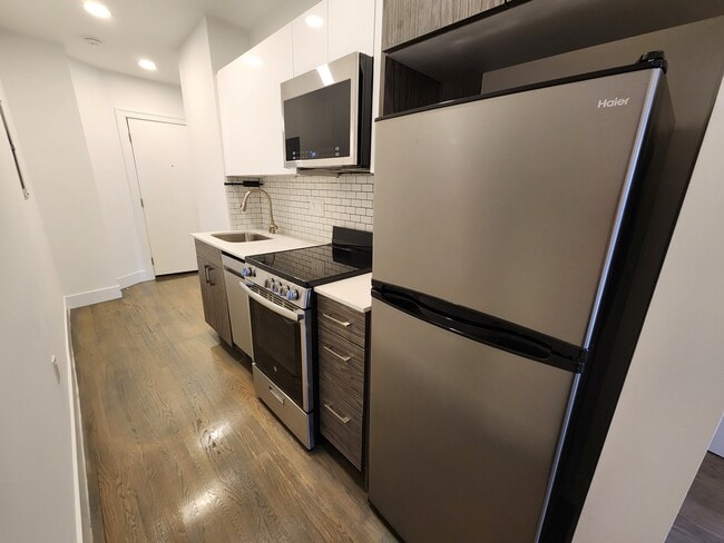 Building Photo - 42 Joy St Unit #8 Rental