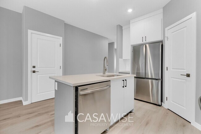 Photo - 9348-9154 154 St Unité Main