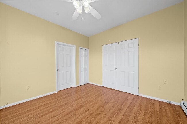 Photo - 143 W 3rd St Unit 2