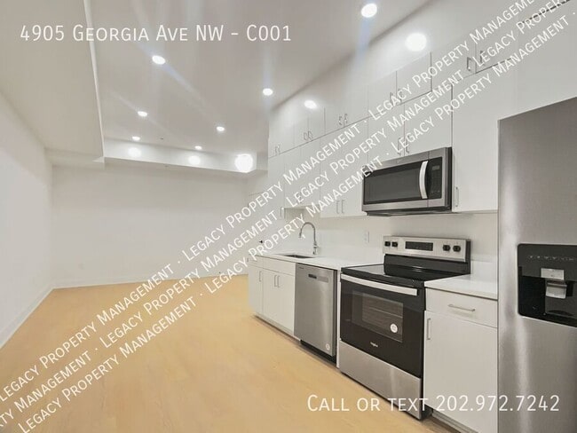 Building Photo - 4905 Georgia Ave NW Unit C001
