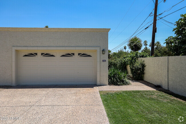 Building Photo - 623 E Jeffrey Ave Rental