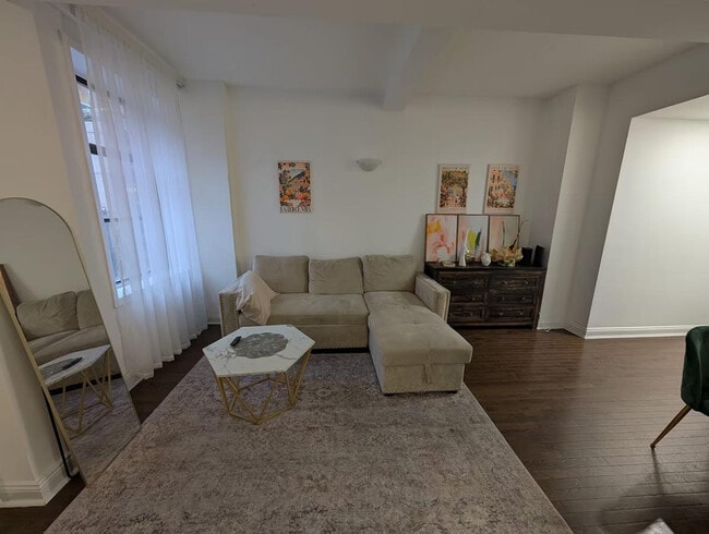 Photo - 221 E 50th St Unit ID1323997P