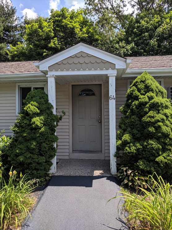 Building Photo - 50 Country Club Rd Unit 64