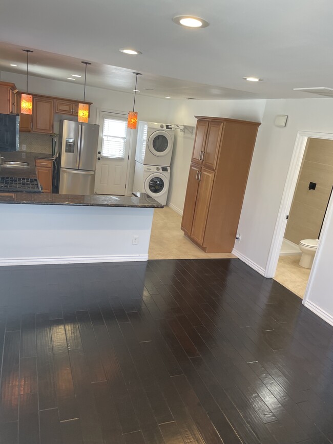 Photo - 1140 S Record Ave House