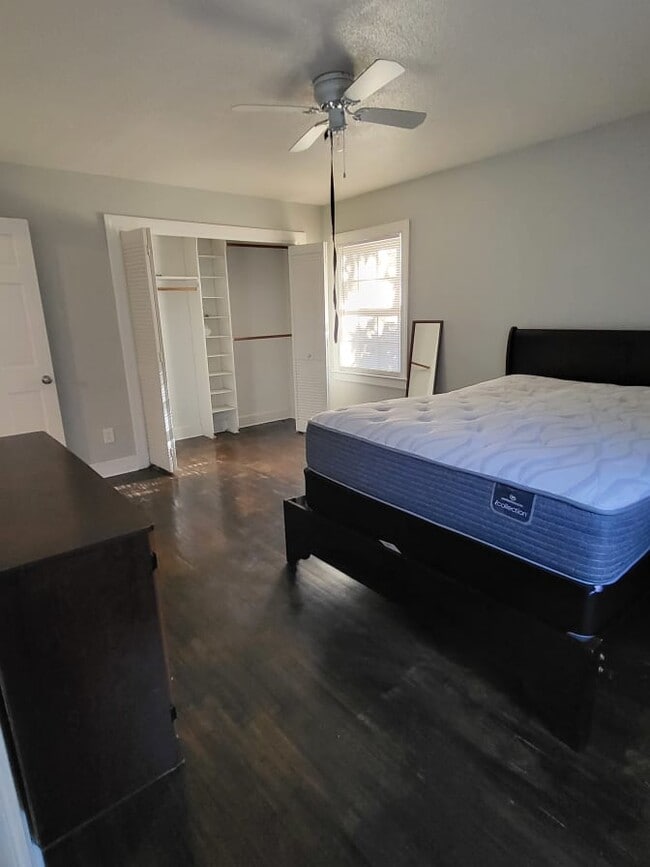 Building Photo - 511 Albert Ave NW Unit PP A