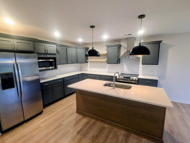 Photo - 651 Four Winds Dr