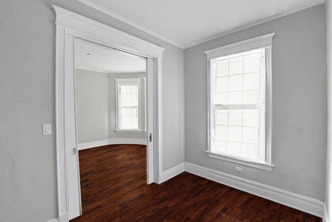 Photo - 5341 S Indiana Ave Unit 5343 -  3