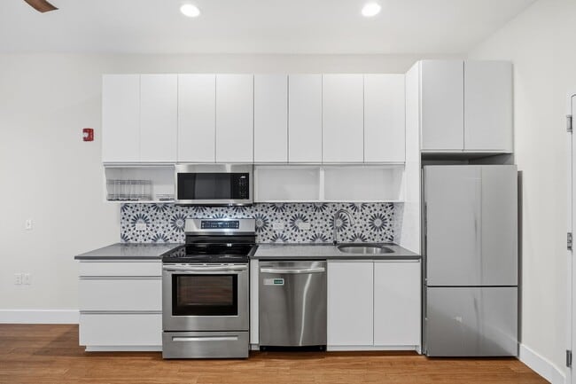 Photo - 217 Newark Ave Unidad 209