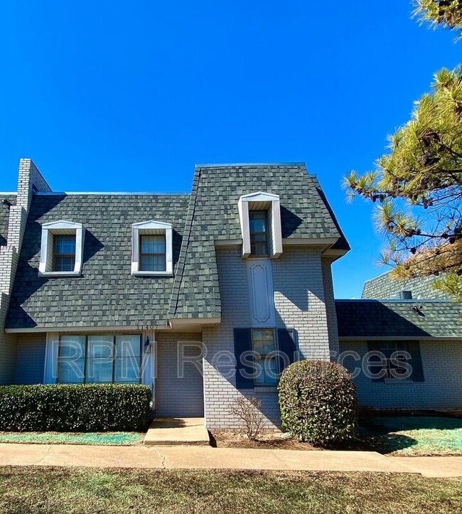 Building Photo - 11407 N May Ave