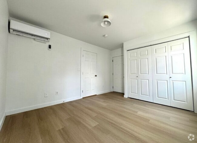 Building Photo - 432 2nd St Unit apt 1