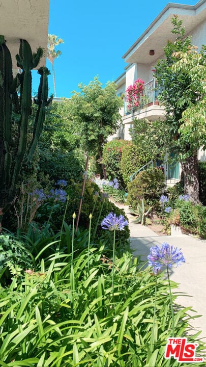 Photo - 11081 Rose Ave Unit 25