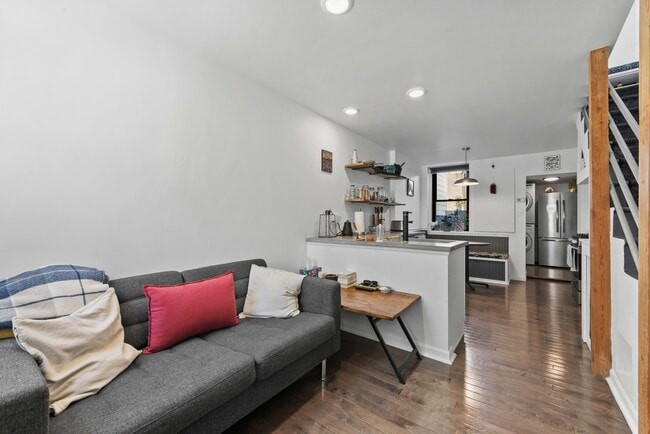Photo - 2209 Duker Ct