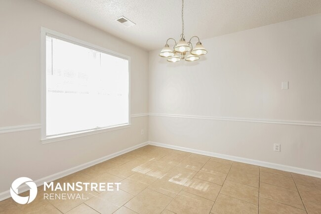 Photo - 6933 Finch Rd