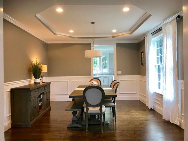 Photo - 301 Linden St